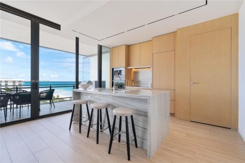 Condo in Miami Beach, Florida, 1 bedroom  № 1410519 - photo 5