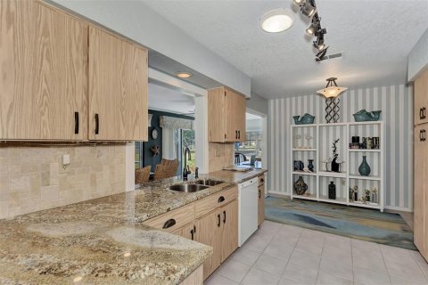 Villa ou maison à vendre à Punta Gorda, Floride: 2 chambres, 166.11 m2 № 1003085 - photo 17