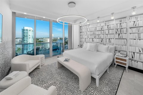 Condo in Miami Beach, Florida, 4 bedrooms  № 1401292 - photo 20