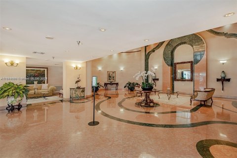 Copropriété à vendre à Miami Beach, Floride: 2 chambres, 126.35 m2 № 1401320 - photo 18