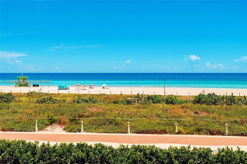 Copropriété à vendre à Miami Beach, Floride: 2 chambres, 126.35 m2 № 1401320 - photo 19