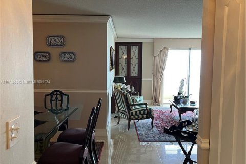 Copropriété à vendre à Miami Beach, Floride: 2 chambres, 126.35 m2 № 1401320 - photo 14