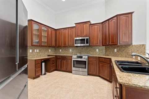 Casa en venta en Tampa, Florida, 5 dormitorios, 298.87 m2 № 1363090 - foto 13