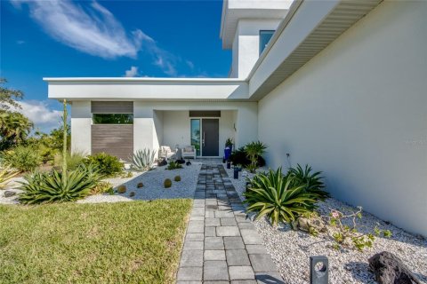 Villa ou maison à vendre à Cape Coral, Floride: 3 chambres, 286.14 m2 № 1365197 - photo 3