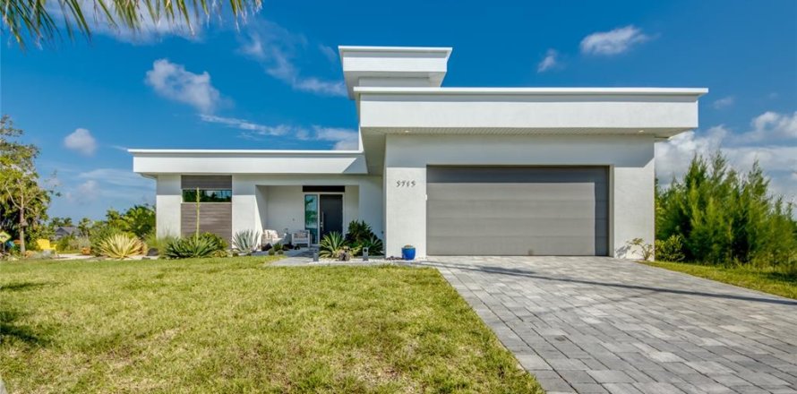 Villa ou maison à Cape Coral, Floride 3 chambres, 286.14 m2 № 1365197