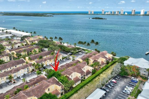 Condominio en venta en Lake Park, Florida, 2 dormitorios, 112.04 m2 № 1174135 - foto 4