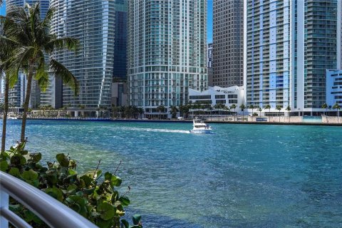 Condominio en venta en Miami, Florida, 4 dormitorios, 302.58 m2 № 1404135 - foto 12