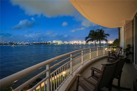 Copropriété à vendre à Miami, Floride: 4 chambres, 302.58 m2 № 1404135 - photo 5