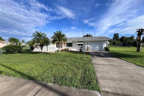 Casa en venta en Port Charlotte, Florida, 2 dormitorios, 140.28 m2 № 1387171 - foto 22