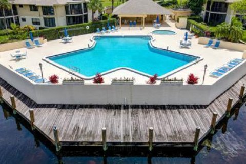 Copropriété à vendre à Jupiter, Floride: 2 chambres, 152.55 m2 № 996058 - photo 1