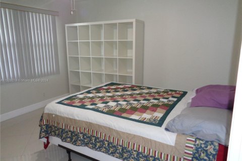 Condominio en venta en Pembroke Pines, Florida, 2 dormitorios, 140 m2 № 995721 - foto 24