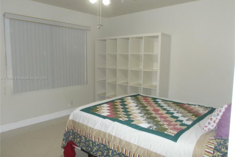 Condominio en venta en Pembroke Pines, Florida, 2 dormitorios, 140 m2 № 995721 - foto 12