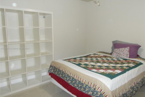 Condominio en venta en Pembroke Pines, Florida, 2 dormitorios, 140 m2 № 995721 - foto 13