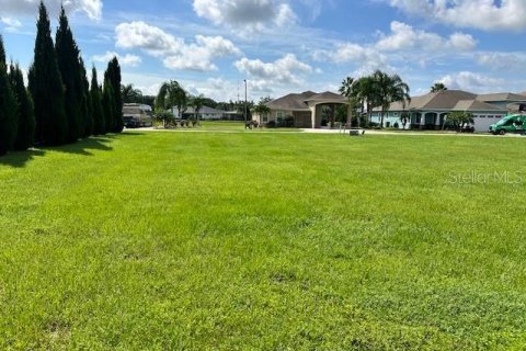 Terreno en venta en Polk City, Florida № 1367789 - foto 2