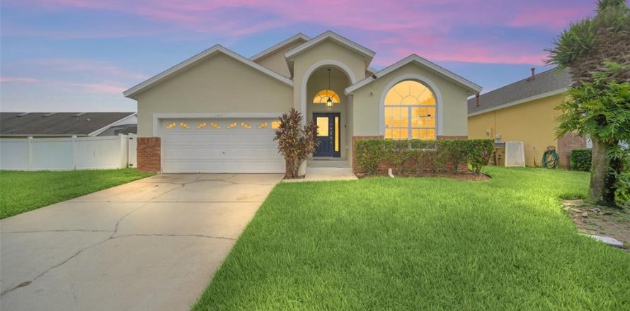 Villa ou maison à Kissimmee, Floride 5 chambres, 209.59 m2 № 1367751