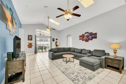 Casa en venta en Kissimmee, Florida, 5 dormitorios, 209.59 m2 № 1367751 - foto 13