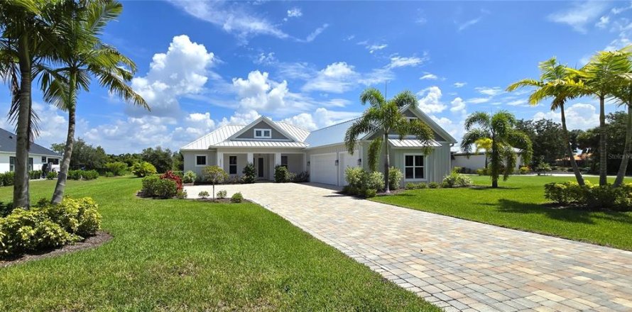 House in Punta Gorda, Florida 4 bedrooms, 267.56 sq.m. № 1252713