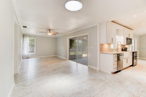 Villa ou maison à vendre à Edgewater, Floride: 3 chambres, 164.99 m2 № 1252714 - photo 29