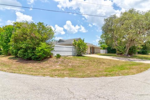 Villa ou maison à vendre à Edgewater, Floride: 3 chambres, 164.99 m2 № 1252714 - photo 5