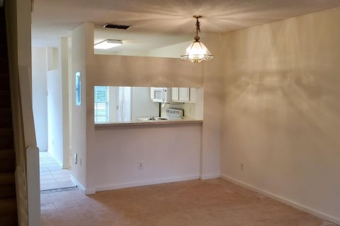 Condo in Jacksonville, Florida, 2 bedrooms  № 879937 - photo 4