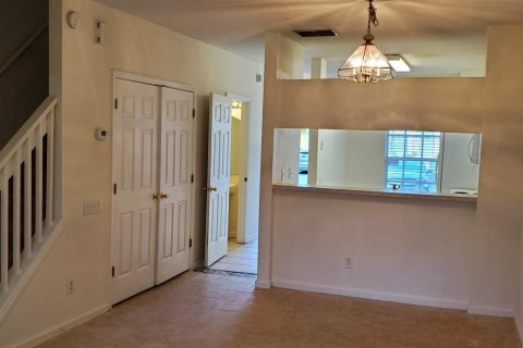 Condo in Jacksonville, Florida, 2 bedrooms  № 879937 - photo 7