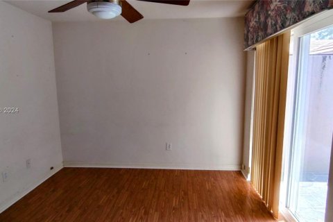 Townhouse in Tampa, Florida 2 bedrooms, 118.73 sq.m. № 1389687 - photo 6