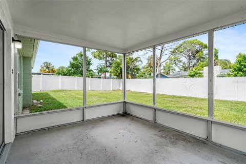 Casa en venta en Port Richey, Florida, 2 dormitorios, 83.98 m2 № 1266352 - foto 26