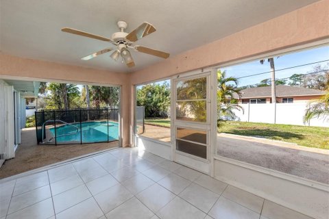 Villa ou maison à vendre à North Port, Floride: 3 chambres, 112.23 m2 № 966775 - photo 28