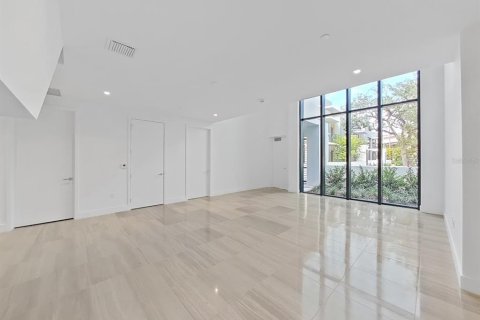 Copropriété à vendre à Tampa, Floride: 3 chambres, 334.91 m2 № 1364011 - photo 22