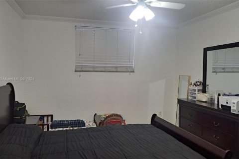 Condo in Hialeah, Florida, 1 bedroom  № 1404609 - photo 19