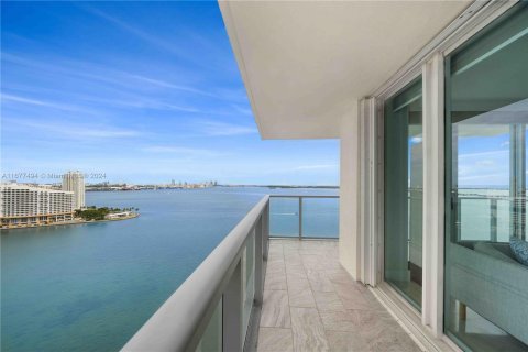 Condominio en venta en Miami, Florida, 2 dormitorios, 111.48 m2 № 1404521 - foto 13