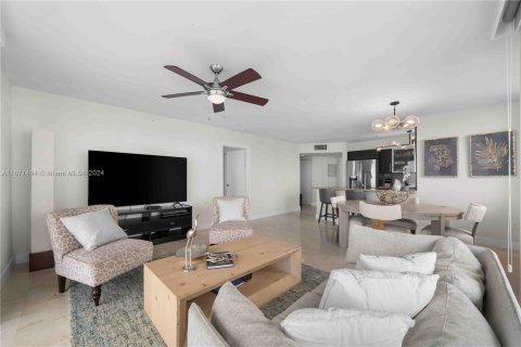 Condominio en venta en Miami, Florida, 2 dormitorios, 111.48 m2 № 1404521 - foto 22