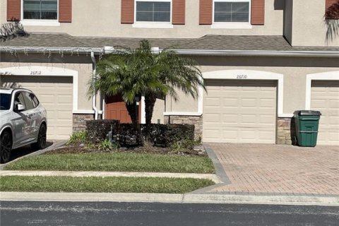 Townhouse in Wesley Chapel, Florida 3 bedrooms, 156.91 sq.m. № 969477 - photo 1