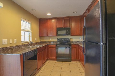 Touwnhouse à vendre à Lakeland, Floride: 2 chambres, 138.98 m2 № 1390698 - photo 3