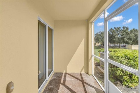 Townhouse in Lakeland, Florida 2 bedrooms, 138.98 sq.m. № 1390698 - photo 13