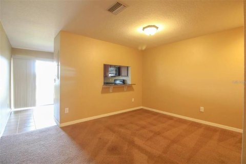 Townhouse in Lakeland, Florida 2 bedrooms, 138.98 sq.m. № 1390698 - photo 6