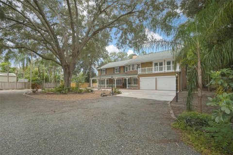 House in Lutz, Florida 5 bedrooms, 318.47 sq.m. № 1390753 - photo 6