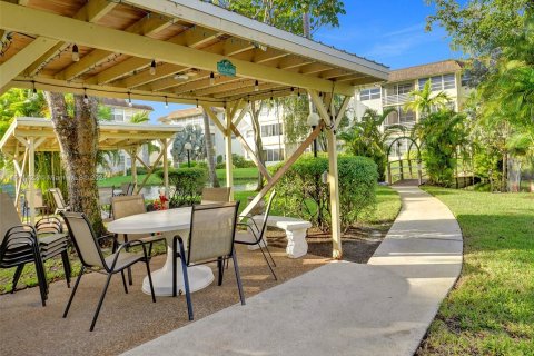 Copropriété à vendre à Lauderdale Lakes, Floride: 2 chambres, 87.7 m2 № 1233515 - photo 21