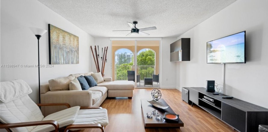 Condo in Aventura, Florida, 2 bedrooms  № 1208948