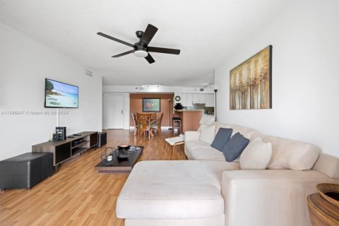 Condo in Aventura, Florida, 2 bedrooms  № 1208948 - photo 3