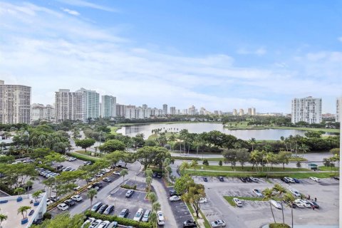 Condo in Aventura, Florida, 3 bedrooms  № 1415649 - photo 4