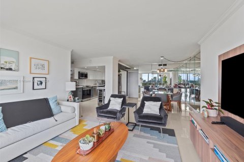 Condo in Aventura, Florida, 3 bedrooms  № 1415649 - photo 2