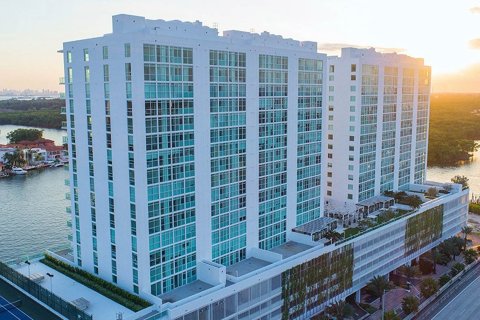 Жилой комплекс в Санни-Айлс-Бич, Флорида - фото 3