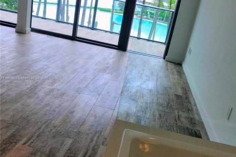 Condominio en venta en Miami, Florida, 2 dormitorios, 109.16 m2 № 1436950 - foto 11