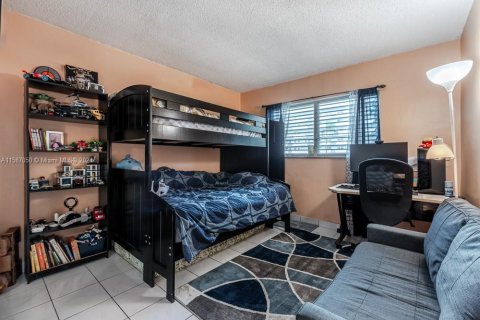 Copropriété à vendre à Hallandale Beach, Floride: 2 chambres, 87.33 m2 № 1175612 - photo 10