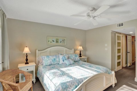 Condo in Tamarac, Florida, 2 bedrooms  № 1116599 - photo 8