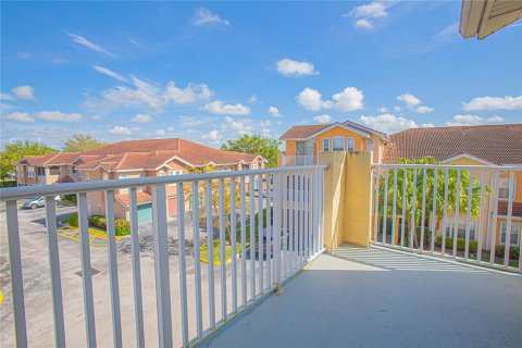 Copropriété à vendre à Orlando, Floride: 2 chambres, 113.25 m2 № 1243848 - photo 11