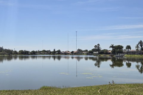 Villa ou maison à vendre à Lake Worth, Floride: 4 chambres, 163.69 m2 № 1177395 - photo 6