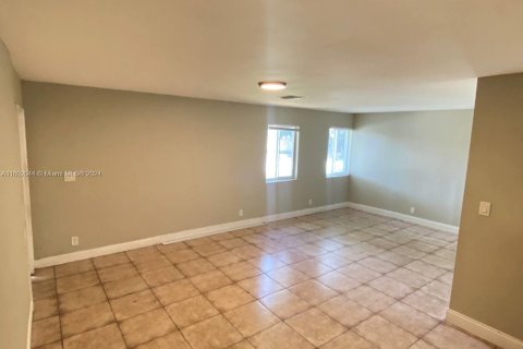 Immobilier commercial à vendre à Pompano Beach, Floride: 164.53 m2 № 1222879 - photo 20