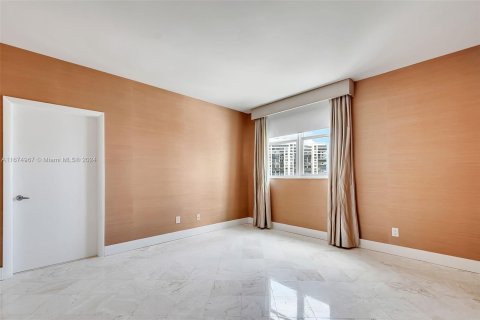 Condominio en alquiler en Miami, Florida, 2 dormitorios, 104.05 m2 № 1398473 - foto 18